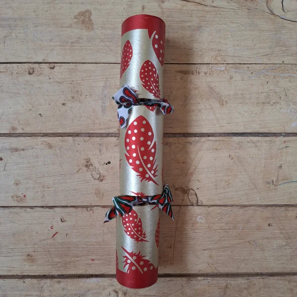 Gold Christmas Cracker 005 (single): gold with red feathers