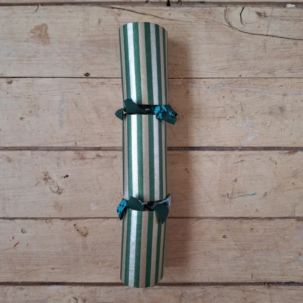 Gold Christmas Cracker 007 (single): green and gold stripes