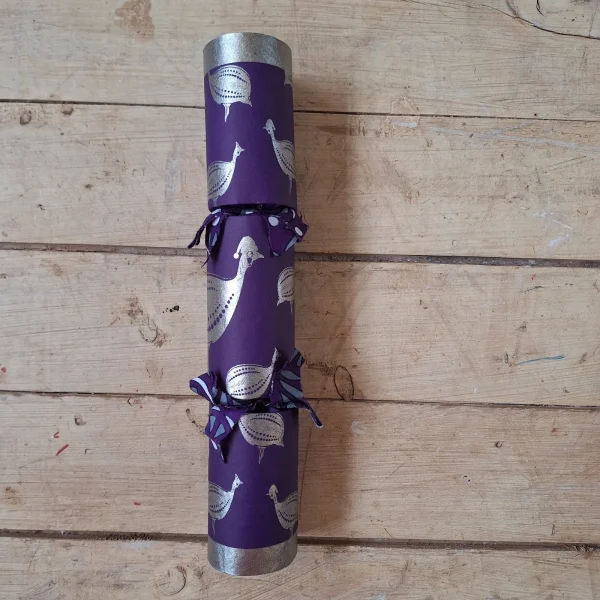 Gold Christmas Cracker 020 (single): purple with gold guinea fowl