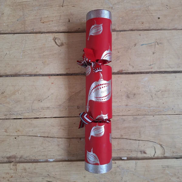 Silver Christmas Cracker 003 (single): red with silver guinea fowl