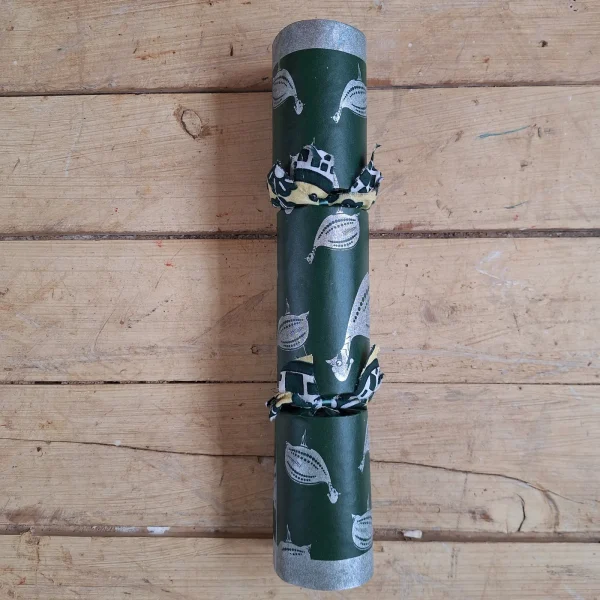 Silver Christmas Cracker 008 (single): green with silver guinea fowl