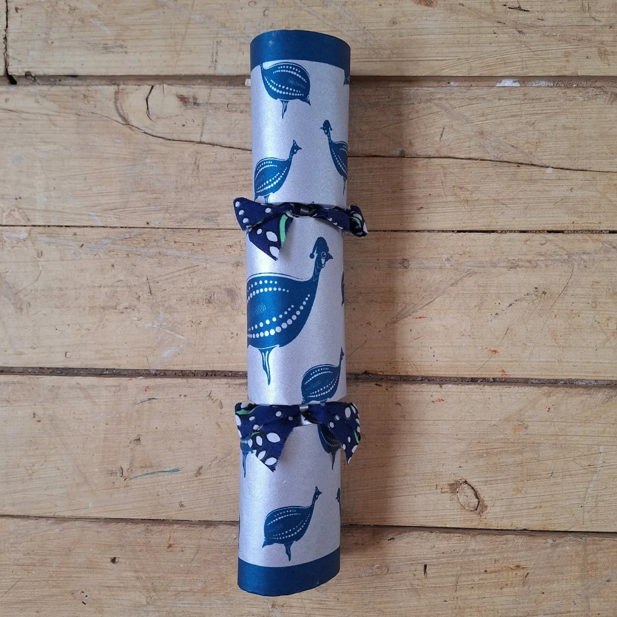 Silver Christmas Cracker 015 (single)