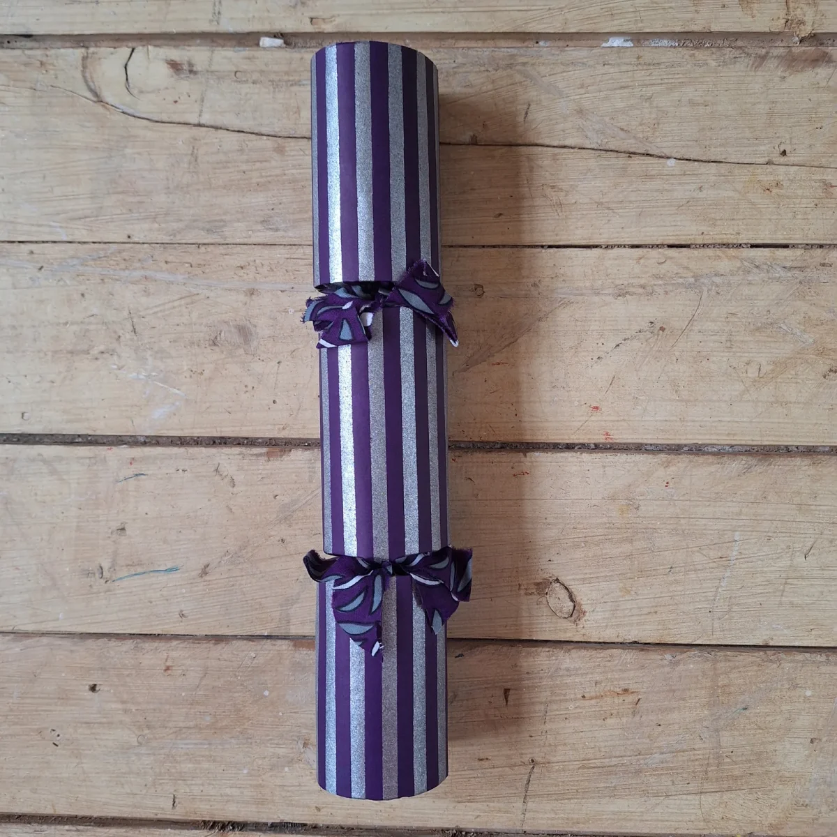 Silver Christmas Cracker 016 (single)
